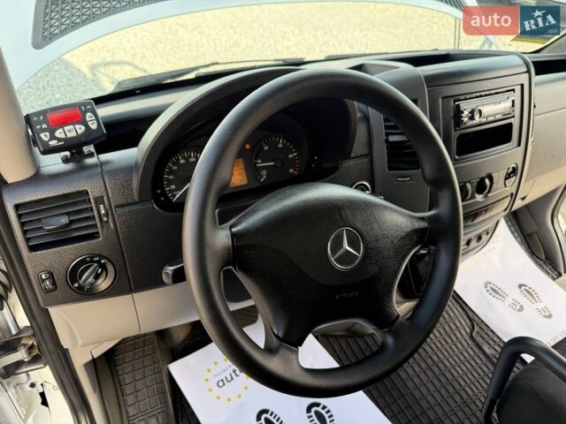 Мерседес Sprinter, объемом двигателя 2.2 л и пробегом 200 тыс. км за 27900 $, фото 42 на Automoto.ua