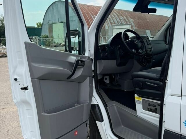 Мерседес Sprinter, объемом двигателя 0 л и пробегом 204 тыс. км за 28900 $, фото 22 на Automoto.ua