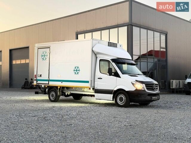 Мерседес Sprinter, объемом двигателя 2.2 л и пробегом 200 тыс. км за 21900 $, фото 3 на Automoto.ua