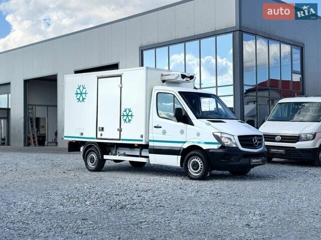 Мерседес Sprinter, объемом двигателя 2.2 л и пробегом 200 тыс. км за 18900 $, фото 3 на Automoto.ua