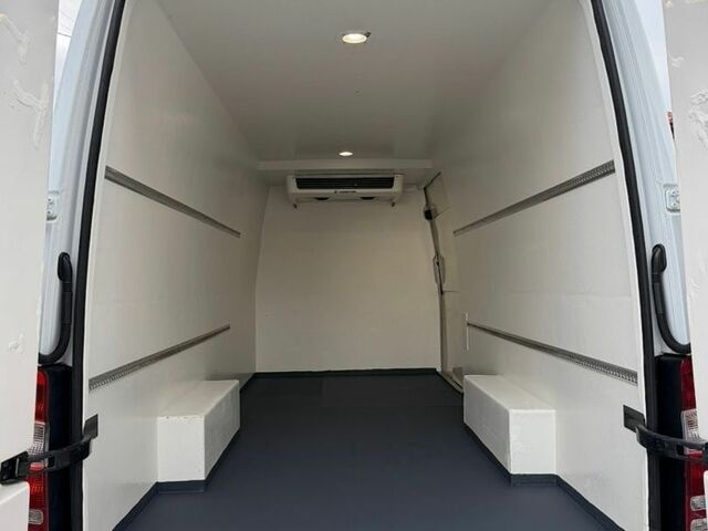 Мерседес Sprinter, объемом двигателя 0 л и пробегом 336 тыс. км за 25500 $, фото 6 на Automoto.ua