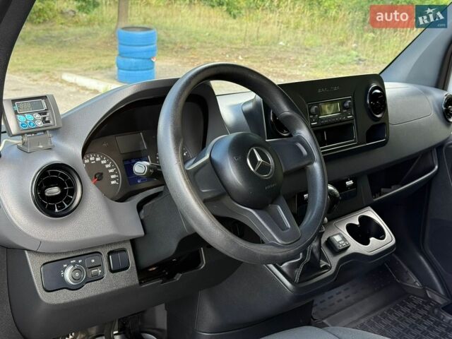 Мерседес Sprinter, объемом двигателя 2.2 л и пробегом 233 тыс. км за 21800 $, фото 27 на Automoto.ua