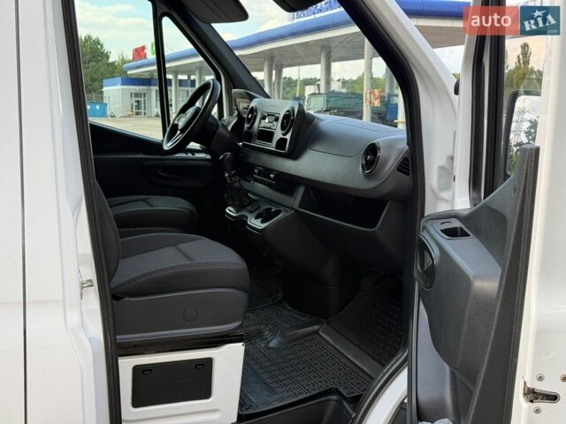 Мерседес Sprinter, объемом двигателя 2.2 л и пробегом 233 тыс. км за 21800 $, фото 15 на Automoto.ua
