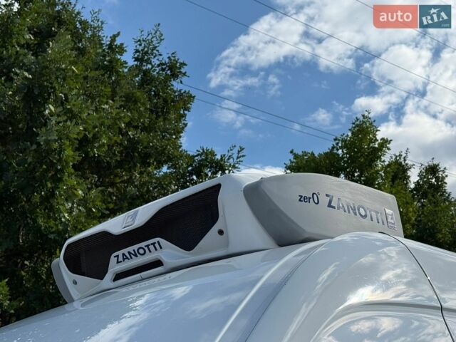 Мерседес Sprinter, объемом двигателя 2.2 л и пробегом 233 тыс. км за 21800 $, фото 12 на Automoto.ua