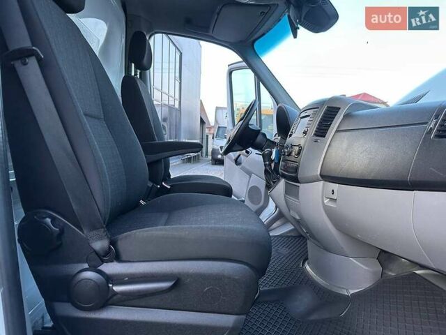 Мерседес Sprinter, объемом двигателя 2.2 л и пробегом 152 тыс. км за 29800 $, фото 32 на Automoto.ua