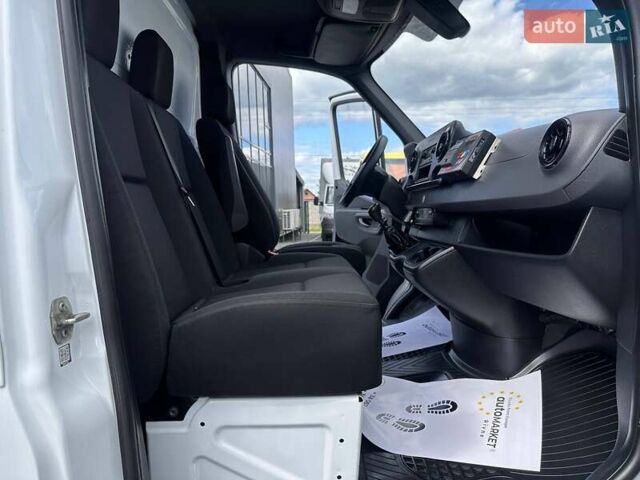 Мерседес Sprinter, об'ємом двигуна 2.2 л та пробігом 181 тис. км за 26900 $, фото 31 на Automoto.ua