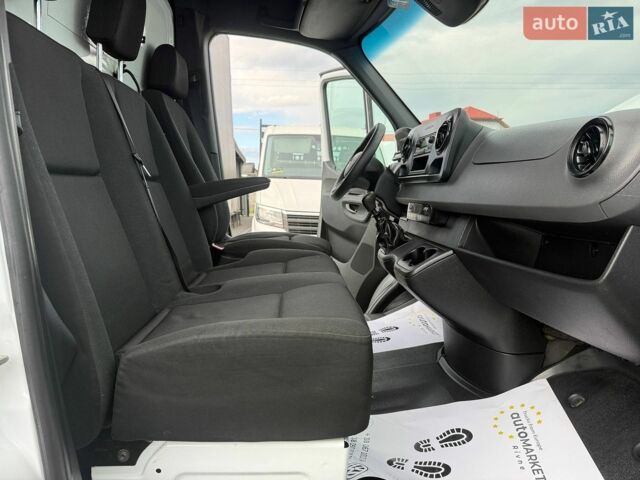 Мерседес Sprinter, объемом двигателя 2.2 л и пробегом 200 тыс. км за 33900 $, фото 39 на Automoto.ua