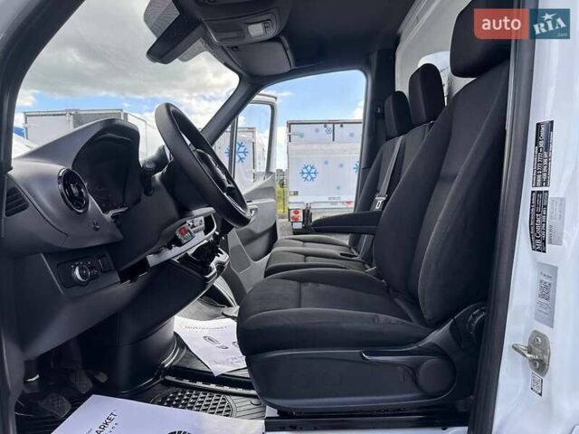 Мерседес Sprinter, об'ємом двигуна 2.2 л та пробігом 181 тис. км за 26900 $, фото 36 на Automoto.ua