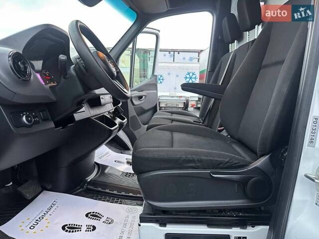 Мерседес Sprinter, объемом двигателя 2.2 л и пробегом 184 тыс. км за 32800 $, фото 34 на Automoto.ua