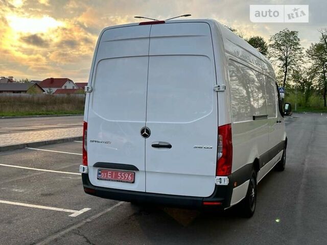 Мерседес Sprinter, объемом двигателя 2.2 л и пробегом 255 тыс. км за 27300 $, фото 19 на Automoto.ua