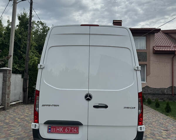 Мерседес Sprinter, объемом двигателя 2.2 л и пробегом 280 тыс. км за 30550 $, фото 29 на Automoto.ua