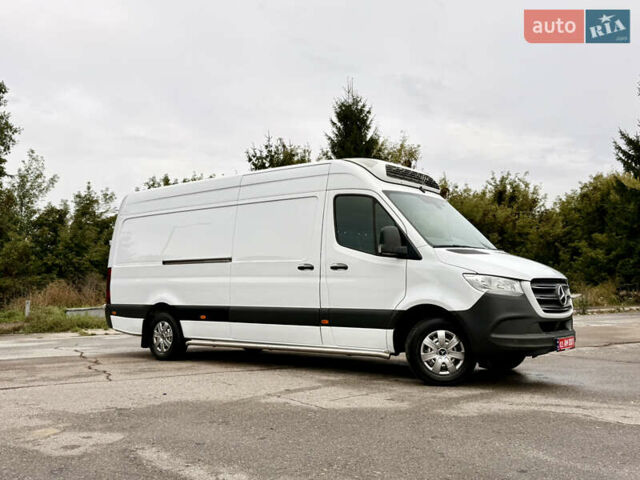 Мерседес Sprinter, об'ємом двигуна 2.2 л та пробігом 317 тис. км за 30800 $, фото 3 на Automoto.ua