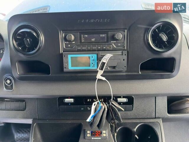Мерседес Sprinter, об'ємом двигуна 3 л та пробігом 175 тис. км за 38800 $, фото 32 на Automoto.ua