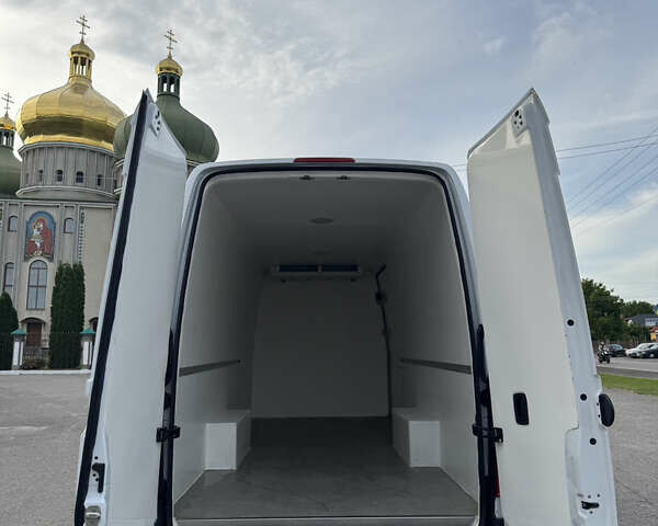 Мерседес Sprinter, объемом двигателя 2.2 л и пробегом 249 тыс. км за 31800 $, фото 12 на Automoto.ua