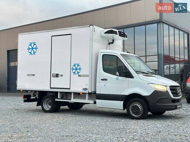 Мерседес Sprinter, объемом двигателя 2.2 л и пробегом 184 тыс. км за 32800 $, фото 2 на Automoto.ua