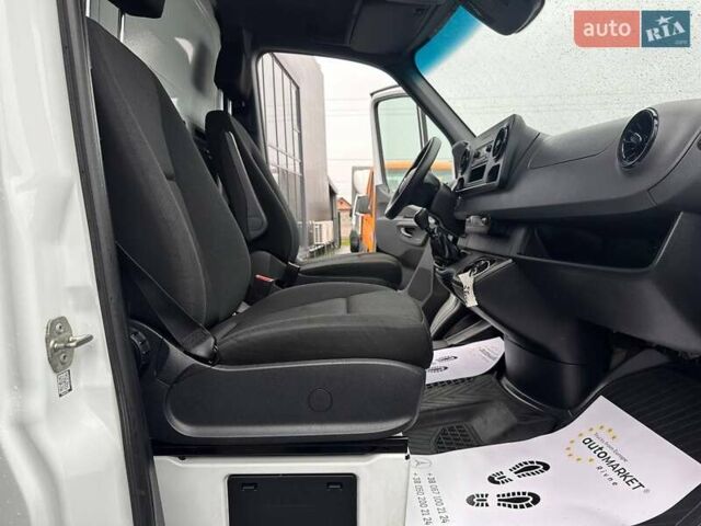 Мерседес Sprinter, объемом двигателя 2.2 л и пробегом 200 тыс. км за 36900 $, фото 31 на Automoto.ua