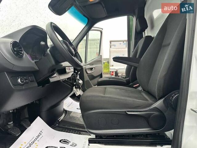 Мерседес Sprinter, объемом двигателя 2.2 л и пробегом 200 тыс. км за 36900 $, фото 36 на Automoto.ua