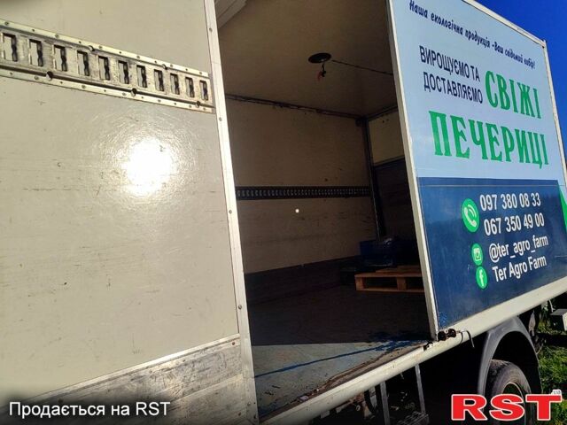 Мерседес Sprinter, объемом двигателя 2 л и пробегом 400 тыс. км за 10000 $, фото 3 на Automoto.ua