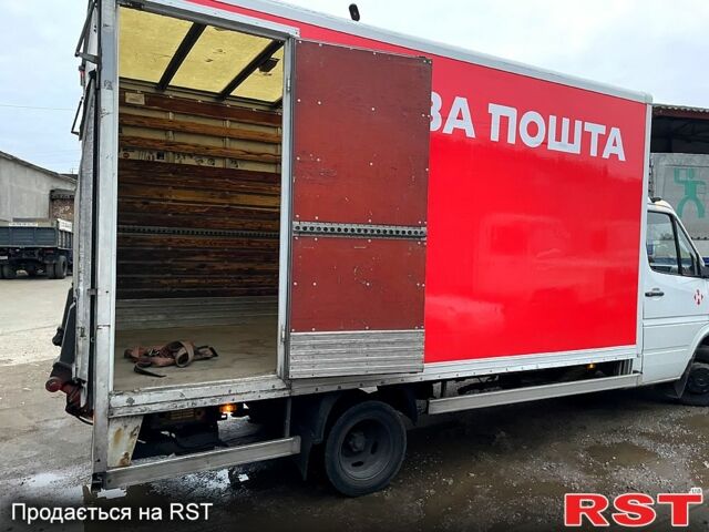 Мерседес Sprinter, объемом двигателя 22 л и пробегом 700 тыс. км за 11500 $, фото 9 на Automoto.ua