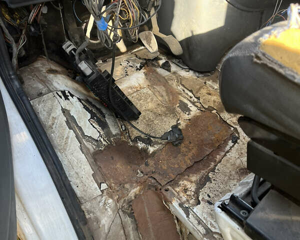 Мерседес Sprinter 2005 у Гайсине на Automoto.ua Мерседес Sprinter, об'ємом двигуна 0 л та пробігом 300 тис. км за 2350 $, фото 9 на Automoto.ua