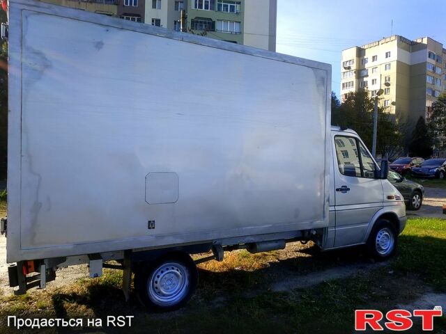 Мерседес Sprinter, объемом двигателя 2.2 л и пробегом 318 тыс. км за 6200 $, фото 12 на Automoto.ua