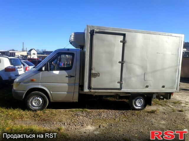 Мерседес Sprinter, объемом двигателя 2.2 л и пробегом 318 тыс. км за 6200 $, фото 1 на Automoto.ua