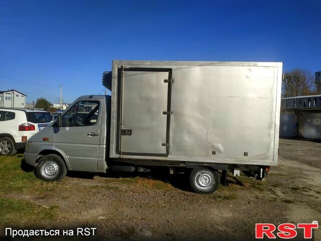Мерседес Sprinter, объемом двигателя 2.2 л и пробегом 318 тыс. км за 6200 $, фото 10 на Automoto.ua