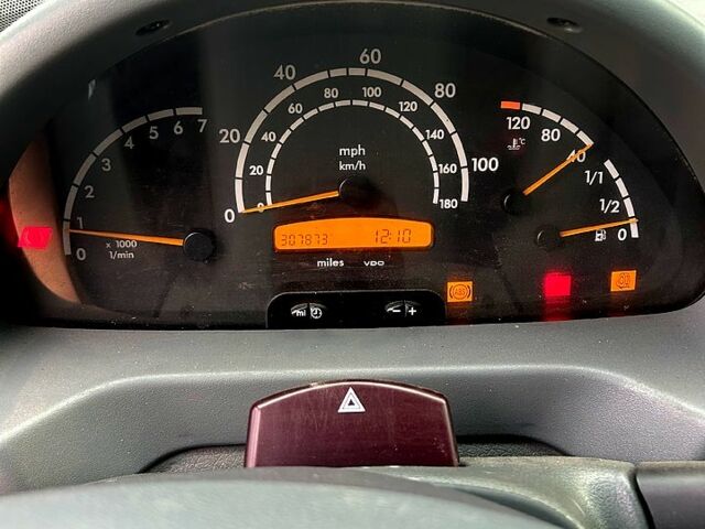 Мерседес Sprinter, объемом двигателя 2.2 л и пробегом 307 тыс. км за 10500 $, фото 6 на Automoto.ua