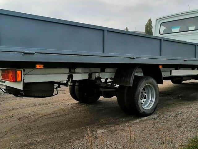 Мерседес Sprinter, объемом двигателя 2.2 л и пробегом 260 тыс. км за 15500 $, фото 4 на Automoto.ua