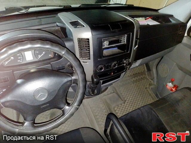 Мерседес Sprinter, объемом двигателя 22 л и пробегом 328 тыс. км за 16000 $, фото 6 на Automoto.ua