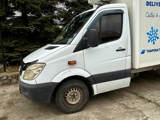 Мерседес Sprinter, объемом двигателя 2.2 л и пробегом 462 тыс. км за 12400 $, фото 10 на Automoto.ua