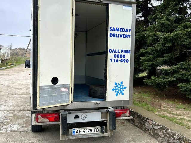 Мерседес Sprinter, объемом двигателя 2.2 л и пробегом 462 тыс. км за 12400 $, фото 3 на Automoto.ua