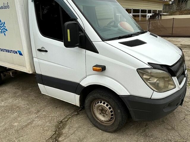 Мерседес Sprinter, объемом двигателя 2.2 л и пробегом 462 тыс. км за 12400 $, фото 9 на Automoto.ua