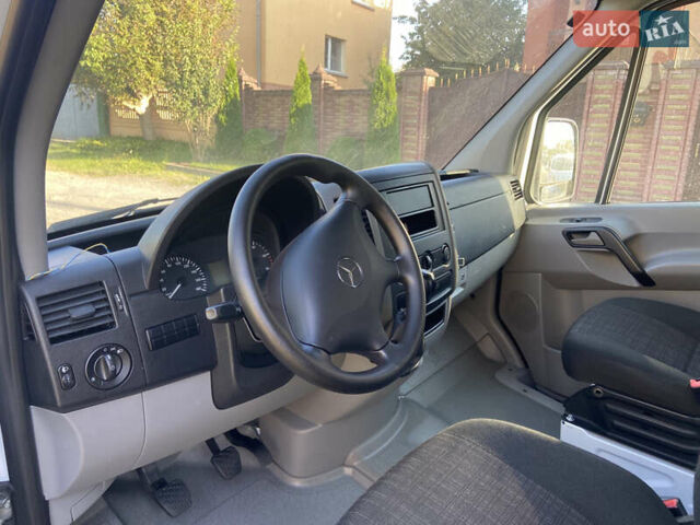 Мерседес Sprinter, объемом двигателя 0 л и пробегом 197 тыс. км за 17900 $, фото 5 на Automoto.ua