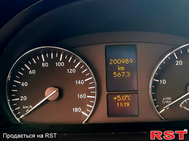 Мерседес Sprinter, объемом двигателя 2.2 л и пробегом 205 тыс. км за 18000 $, фото 7 на Automoto.ua