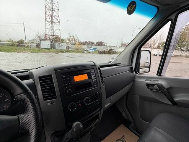 Мерседес Sprinter, объемом двигателя 2.5 л и пробегом 280 тыс. км за 20100 $, фото 18 на Automoto.ua