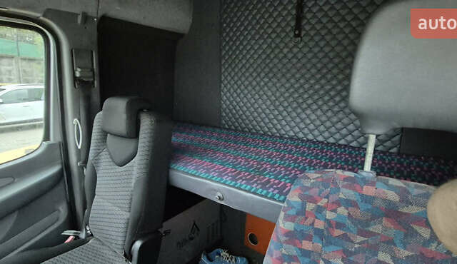Мерседес Sprinter, объемом двигателя 0 л и пробегом 600 тыс. км за 10000 $, фото 4 на Automoto.ua