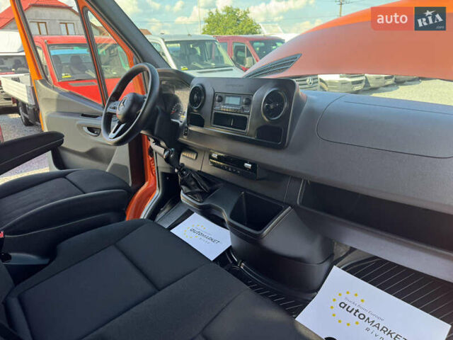 Мерседес Sprinter, объемом двигателя 2.2 л и пробегом 200 тыс. км за 27900 $, фото 20 на Automoto.ua