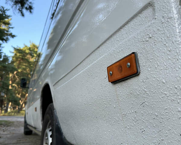 Мерседес Sprinter, объемом двигателя 2.2 л и пробегом 499 тыс. км за 7300 $, фото 6 на Automoto.ua