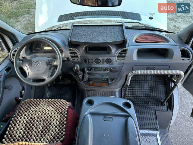 Мерседес Sprinter, объемом двигателя 2.2 л и пробегом 499 тыс. км за 7300 $, фото 17 на Automoto.ua