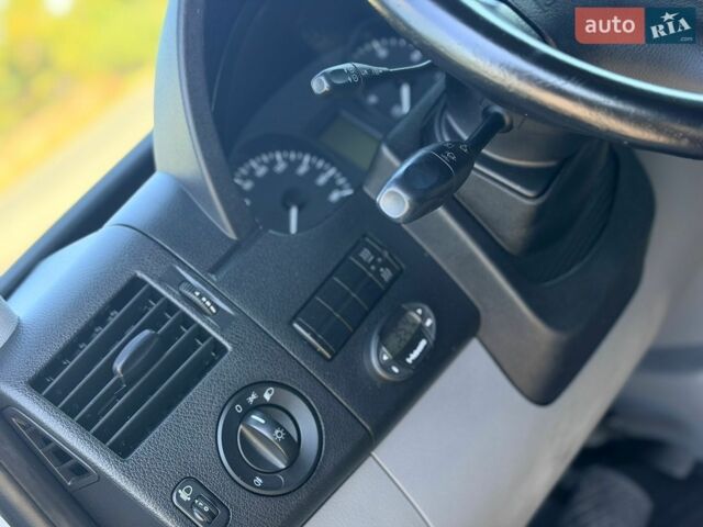 Мерседес Sprinter, объемом двигателя 2.2 л и пробегом 335 тыс. км за 29499 $, фото 9 на Automoto.ua