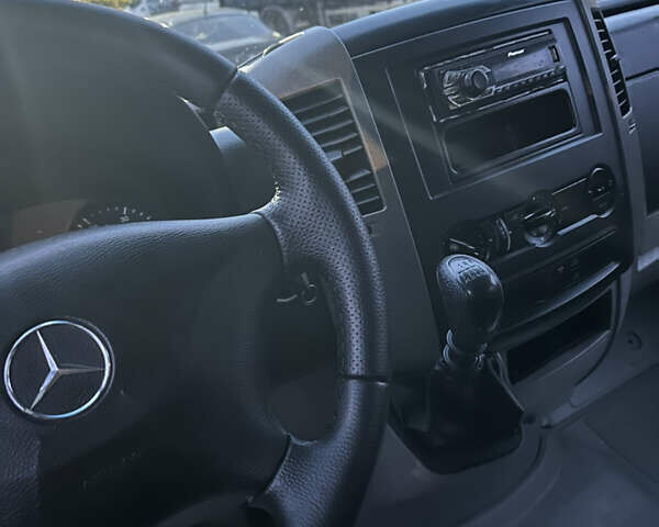 Мерседес Sprinter, объемом двигателя 3 л и пробегом 200 тыс. км за 27500 $, фото 6 на Automoto.ua