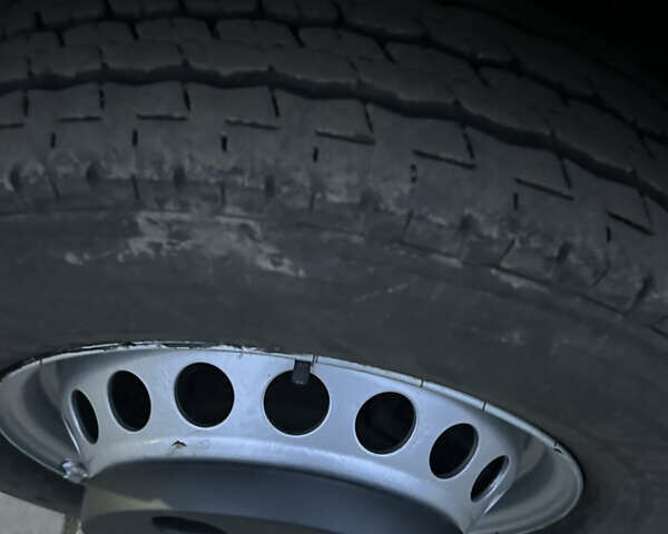 Мерседес Sprinter, объемом двигателя 3 л и пробегом 200 тыс. км за 27500 $, фото 2 на Automoto.ua