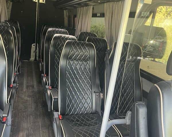 Мерседес Sprinter, объемом двигателя 3 л и пробегом 352 тыс. км за 55000 $, фото 4 на Automoto.ua