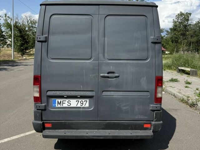 Мерседес Sprinter, объемом двигателя 3 л и пробегом 500 тыс. км за 6500 $, фото 1 на Automoto.ua