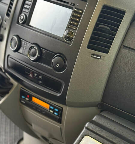 Мерседес Sprinter, об'ємом двигуна 3 л та пробігом 405 тис. км за 47000 $, фото 10 на Automoto.ua