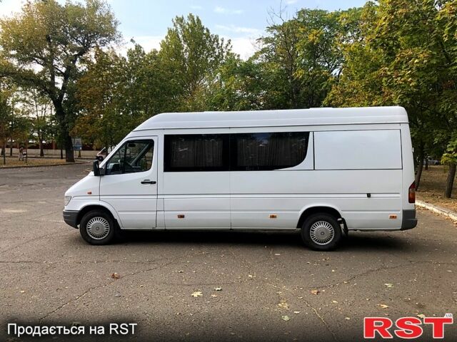 Мерседес Sprinter, об'ємом двигуна 2.9 л та пробігом 150 тис. км за 8500 $, фото 2 на Automoto.ua