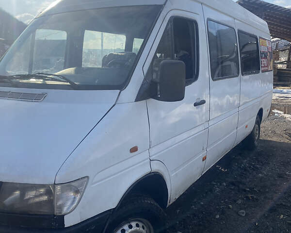 Мерседес Sprinter, объемом двигателя 2.9 л и пробегом 500 тыс. км за 3500 $, фото 2 на Automoto.ua