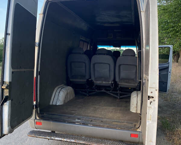 Мерседес Sprinter, объемом двигателя 2.3 л и пробегом 413 тыс. км за 4450 $, фото 6 на Automoto.ua