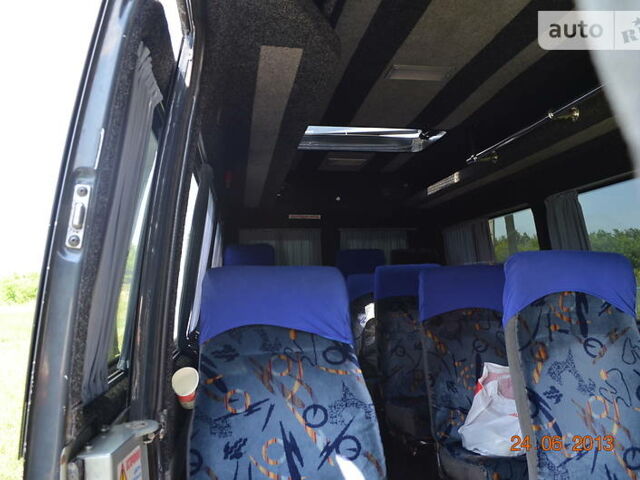 Мерседес Sprinter, объемом двигателя 2.9 л и пробегом 100 тыс. км за 7200 $, фото 4 на Automoto.ua